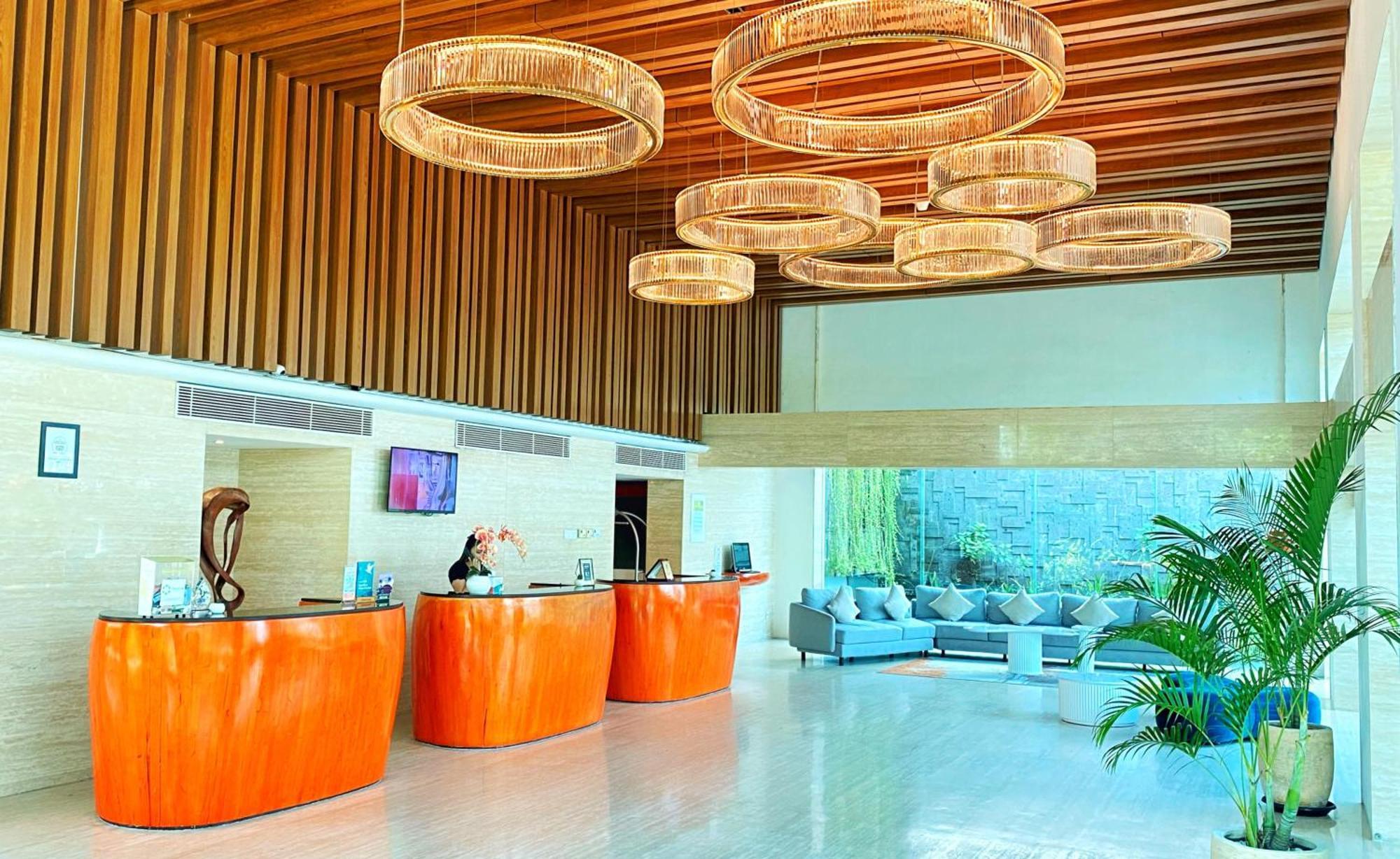 Harris Hotel Kuta Galleria - Bali מראה חיצוני תמונה